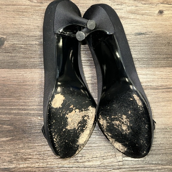 Stuart Weitzman Satin Heels - Picture 6 of 8